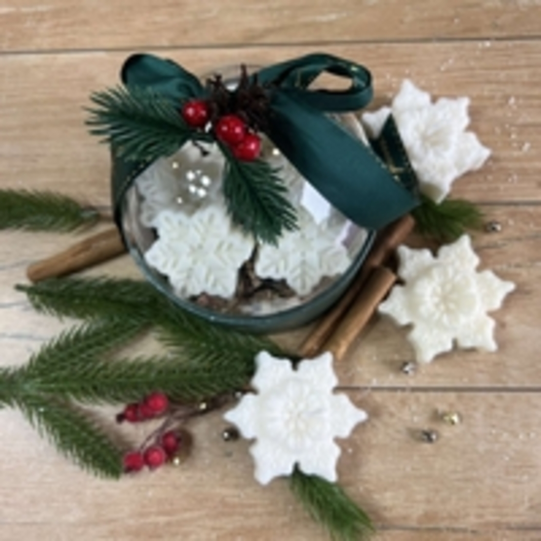 Коледна кутия снежинки 5 бр - вариант 3