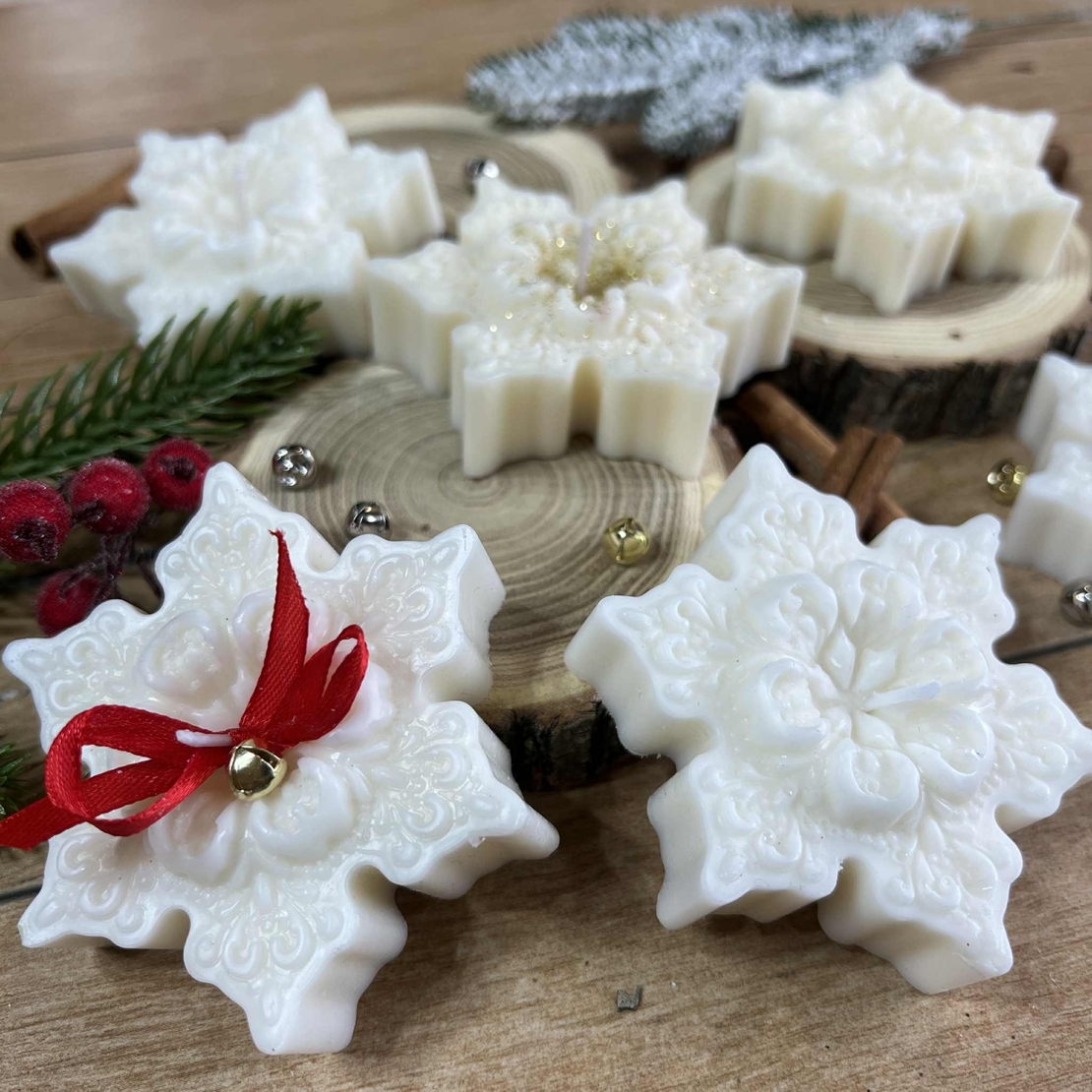 Ароматна свещ  снежинка 