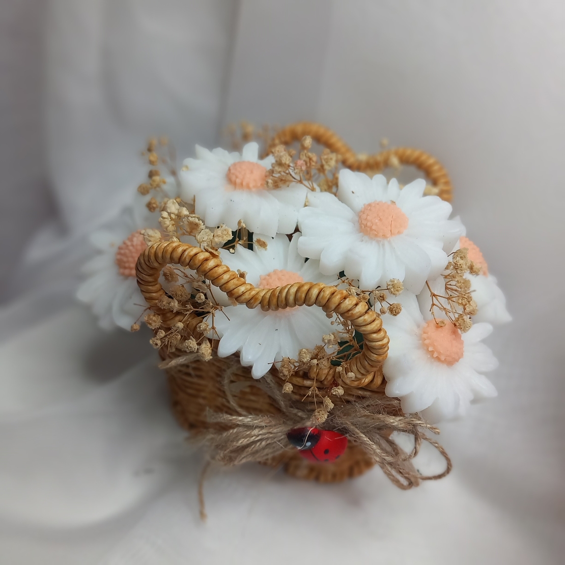 Кошничка с маргаритки