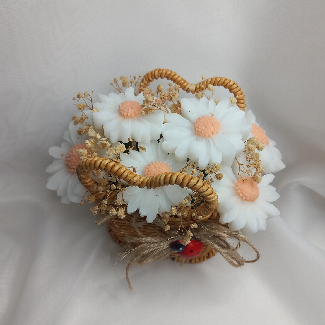 Кошничка с маргаритки