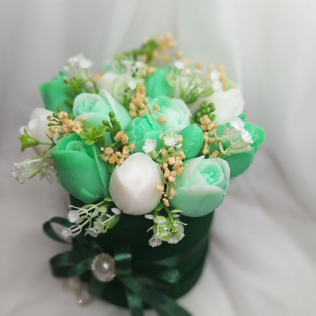 Аранжирвка от ароматни сапунени Лалета