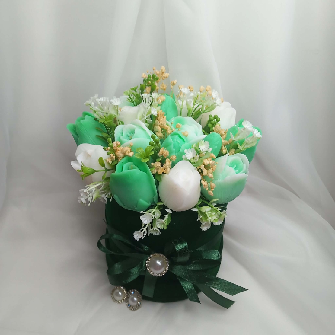 Аранжирвка от ароматни сапунени Лалета