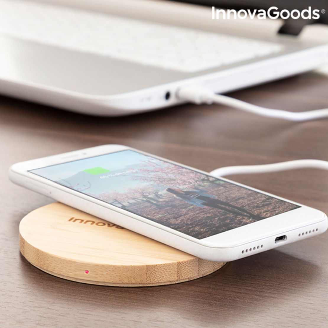 Безжично бамбуково зарядно устройство InnovaGoods