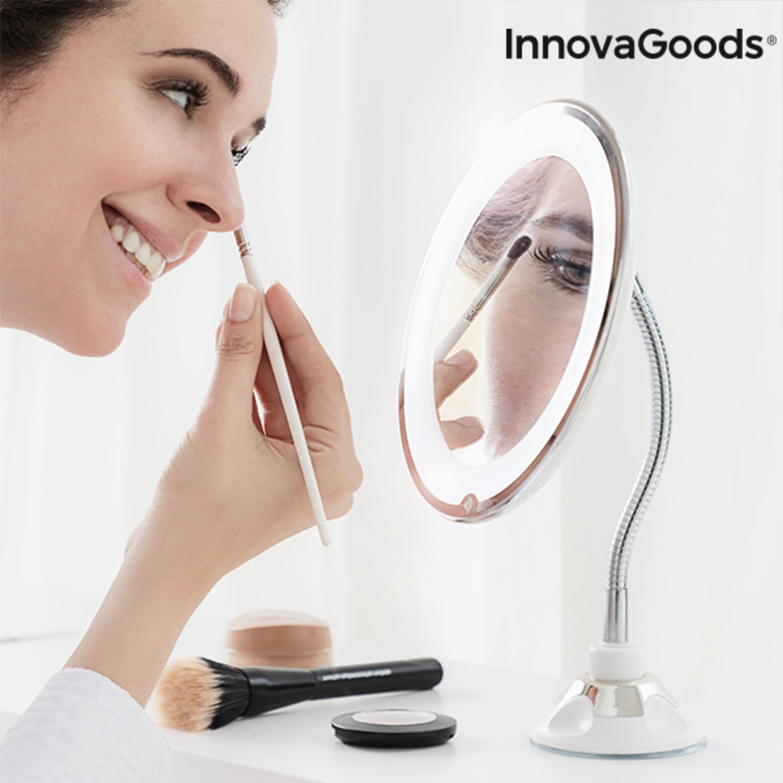 LED увеличително огледало с гъвкаво рамо и вендуза Mizoom InnovaGoods
