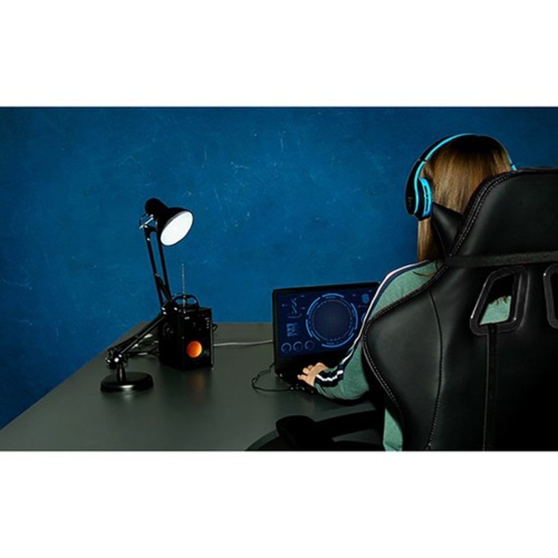 Игрален стол - черен Dunmoon 24243