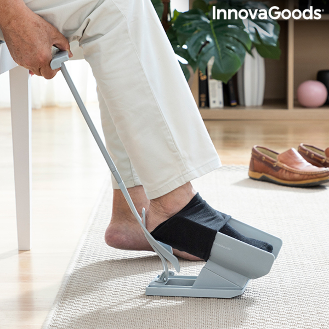 Обувалка за чорапи и обувки с устройство за събуване на чорапи Shoeasy InnovaGoods