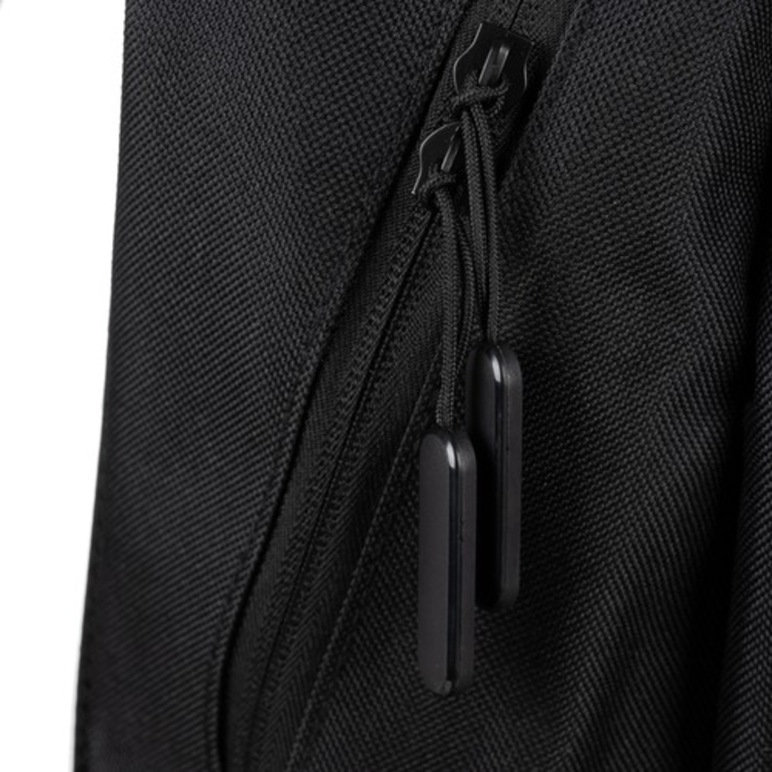 30L раница - черна Kruzzel 24525
