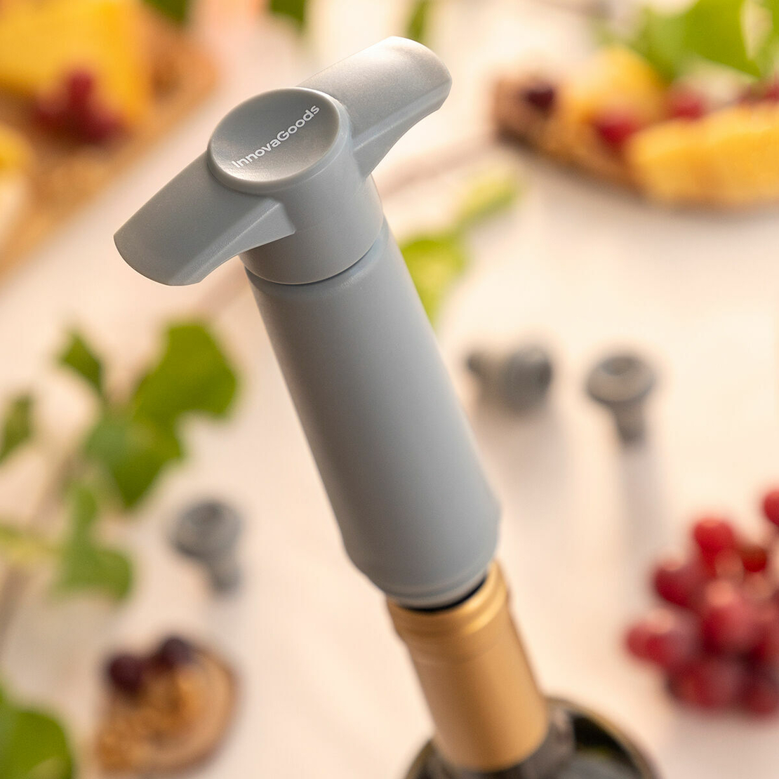 Вакуумна Помпа и Запушалки за Вино Winuum InnovaGoods (4 Тапи)
