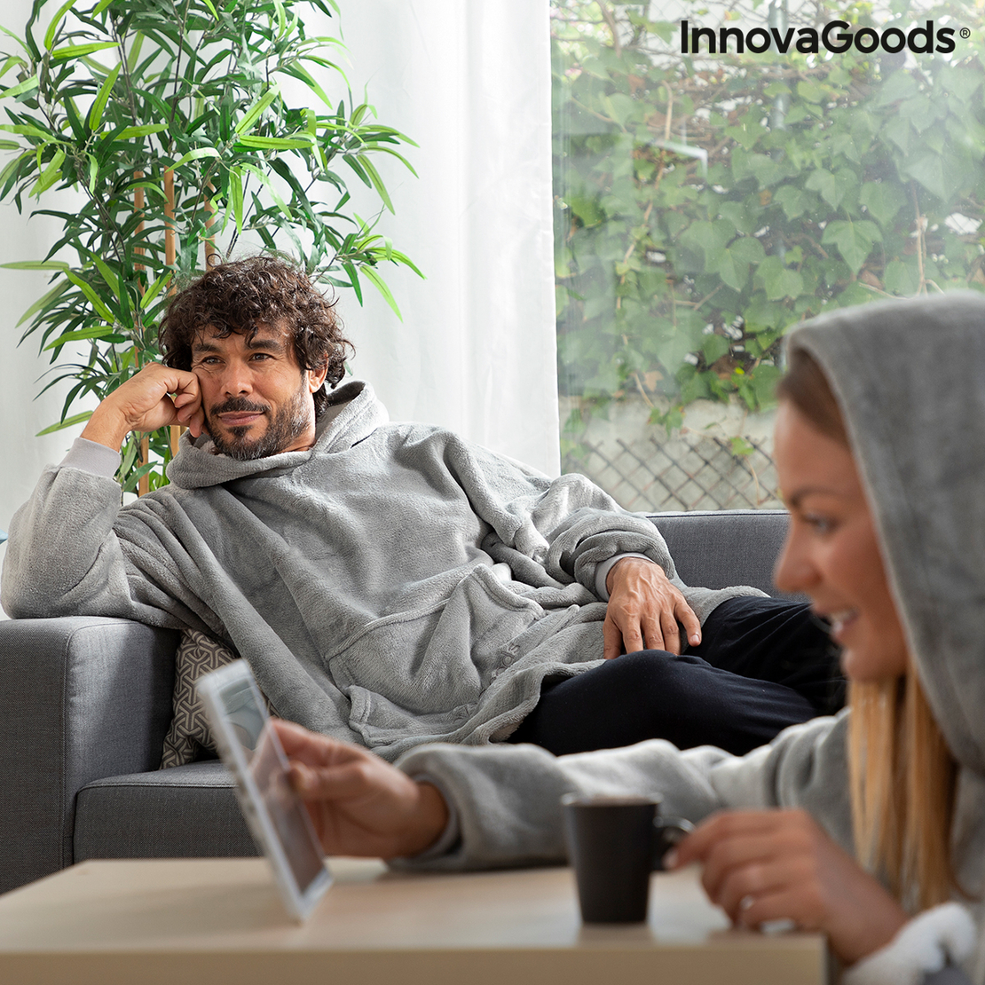 Одеяло с Ръкави Овърсайз Суичър с Поларена Подплата Swug InnovaGoods