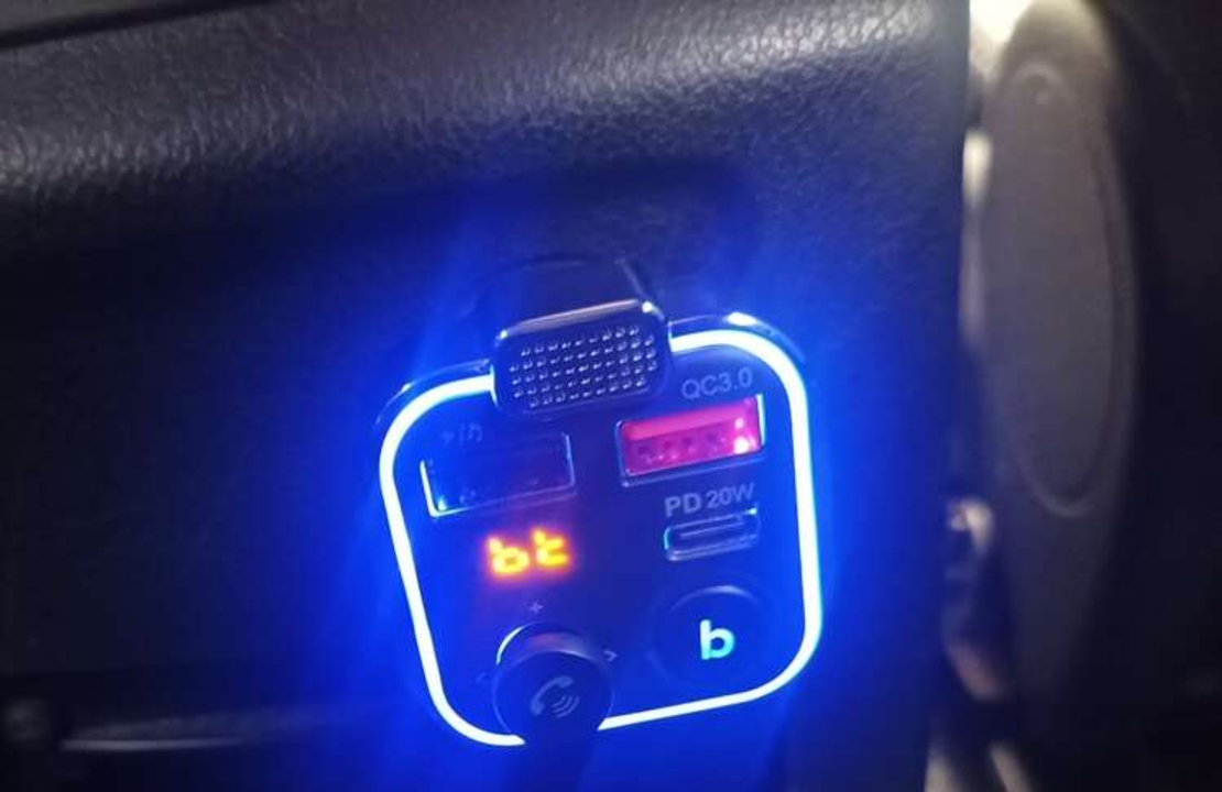 Xtrobb 22355 FM Bluetooth предавател/зарядно устройство