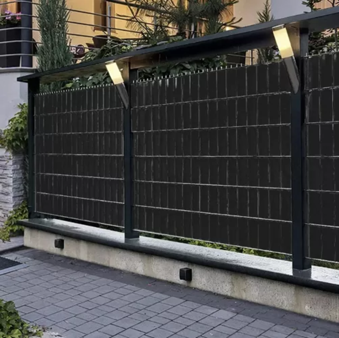 Лента за ограда 19cmx35m 630g/m2 - Черна