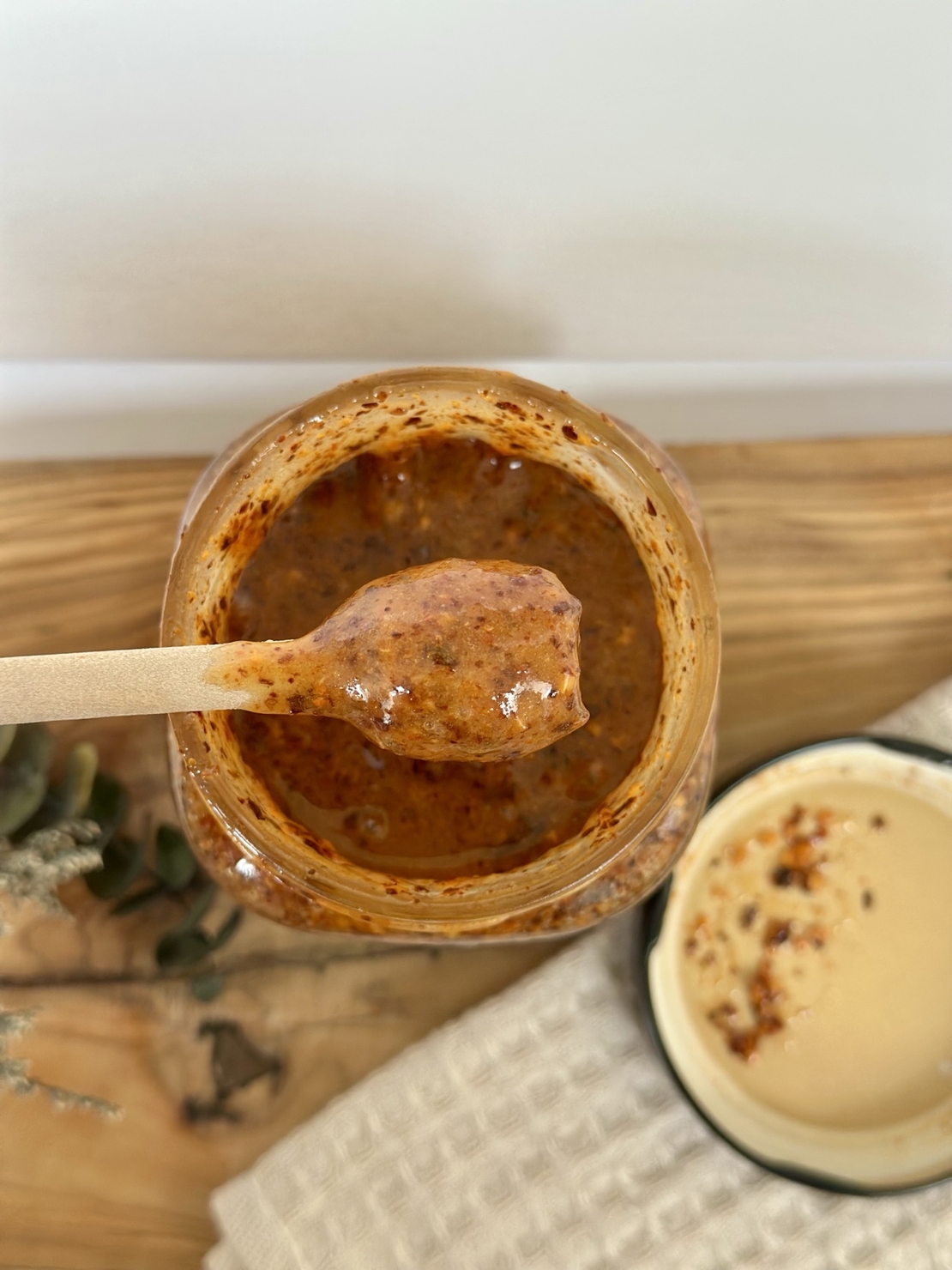 Пчелен мед с люти чушки