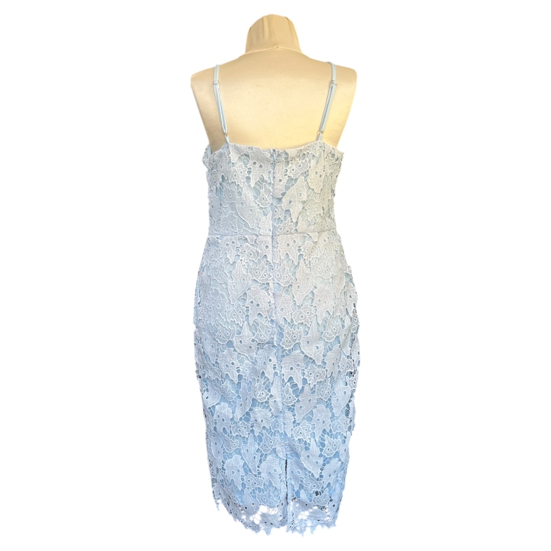 Елегантна дантелена рокля Eilly Bazar