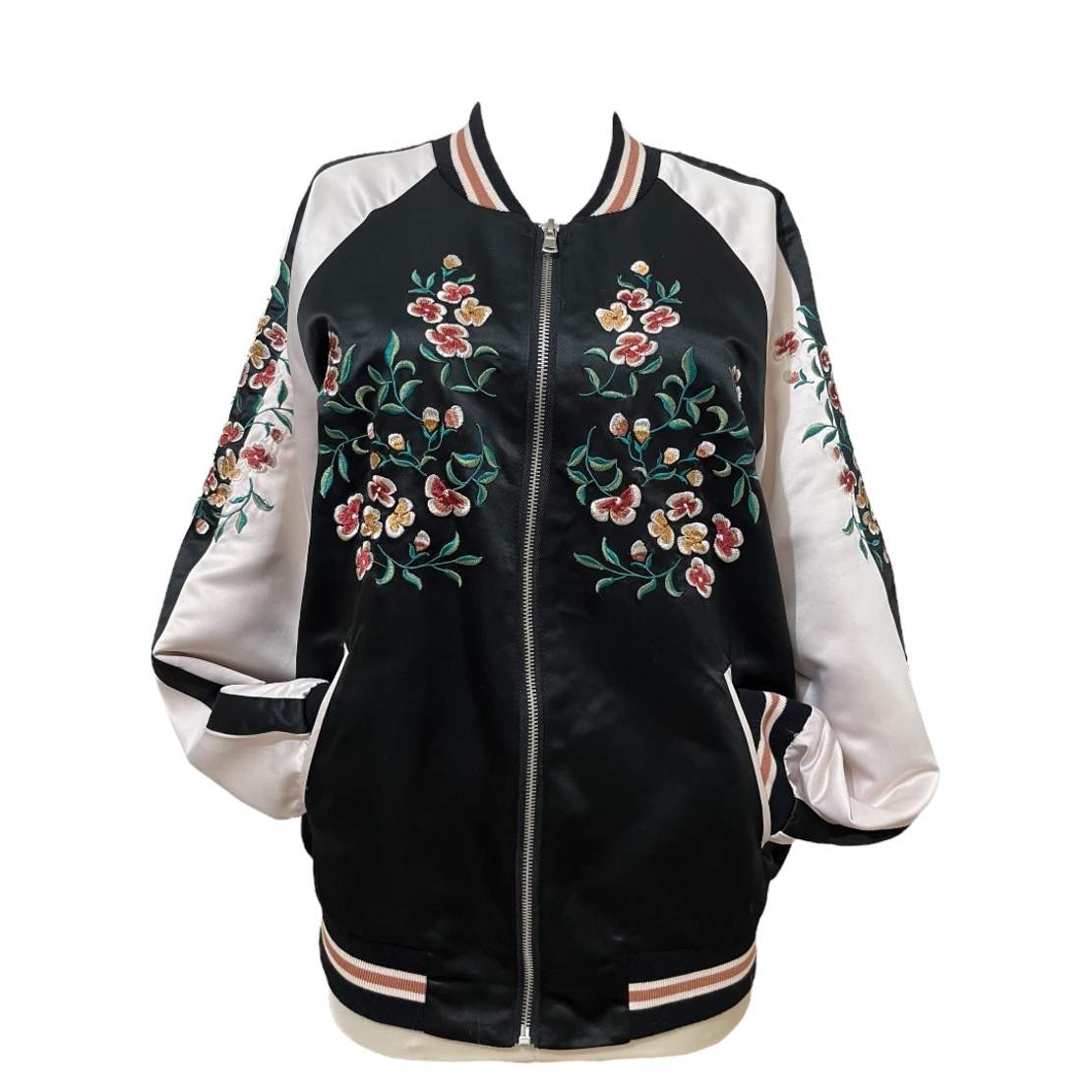 Дамско пролетно яке Forever21