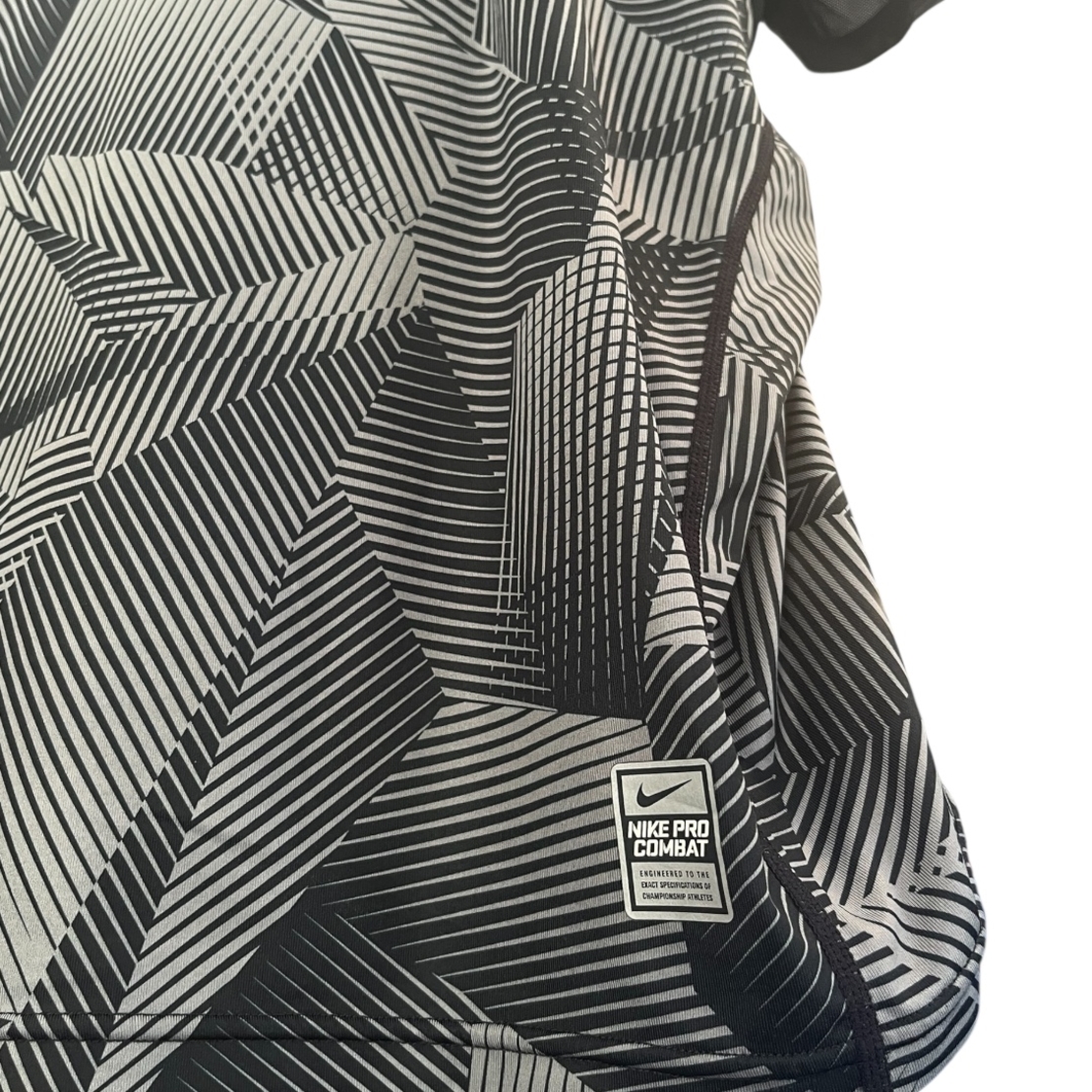 Мъжка спортна тениска NIKE PRO COMBAT