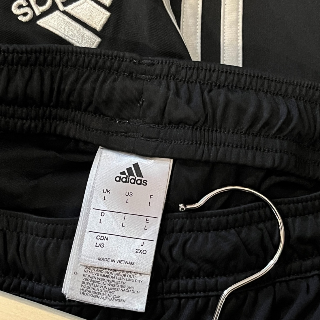 Мъжки спортни къси панталони ADIDAS