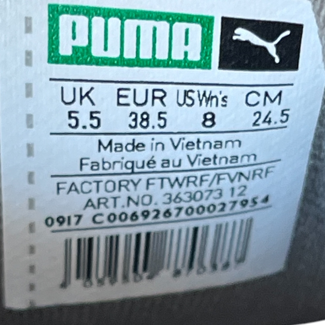 Спортни обувки лак PUMA