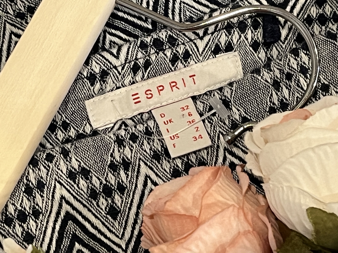 Къса пола ESPRIT
