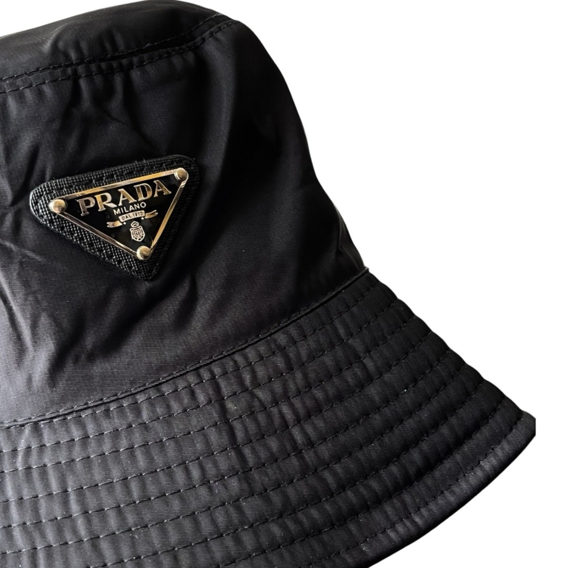 Унисекс шапка PRADA MILANO Bucket Hat