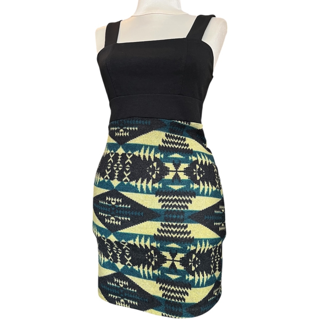 Дамска къса рокля rue21