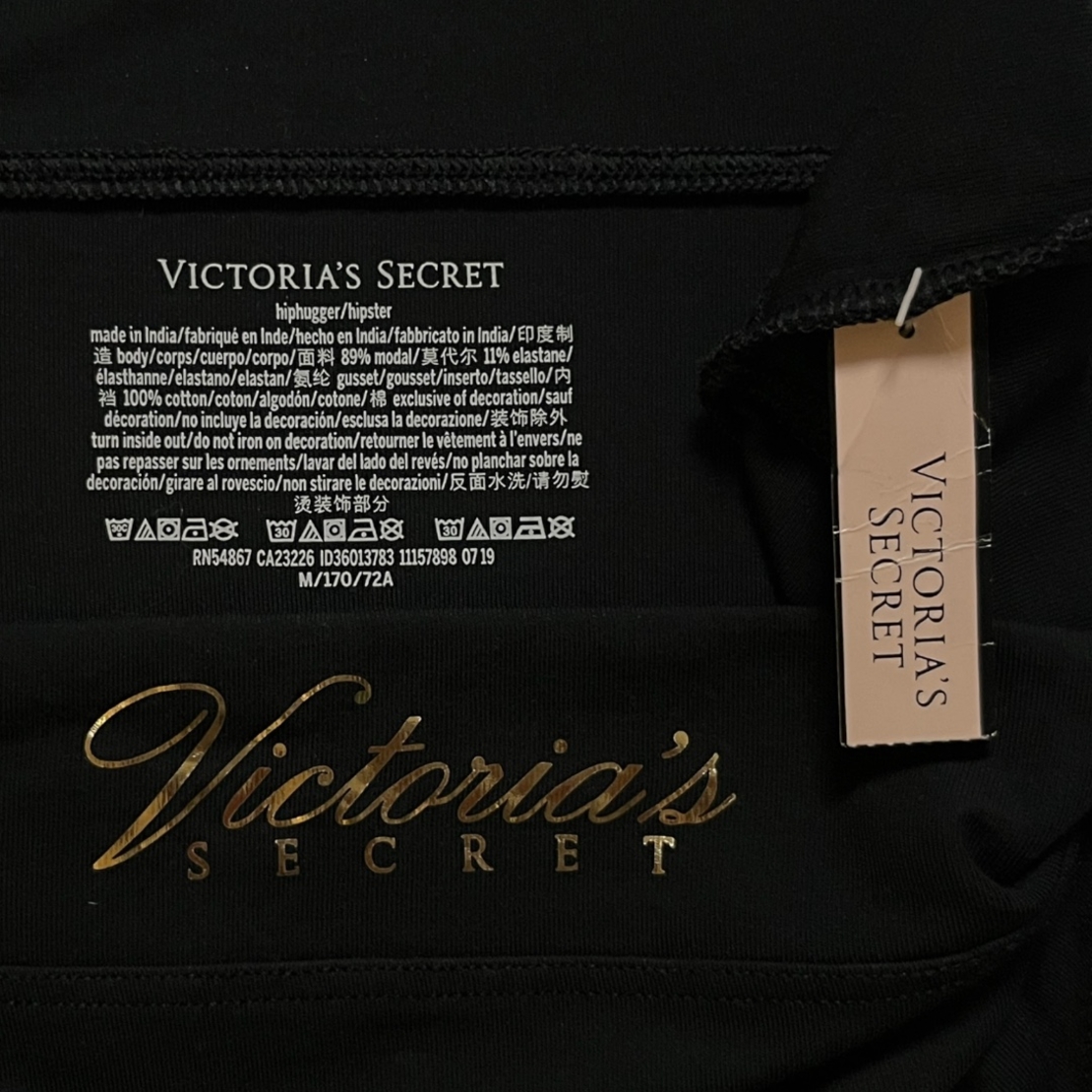 Дамско бельо Victoria’s Secret