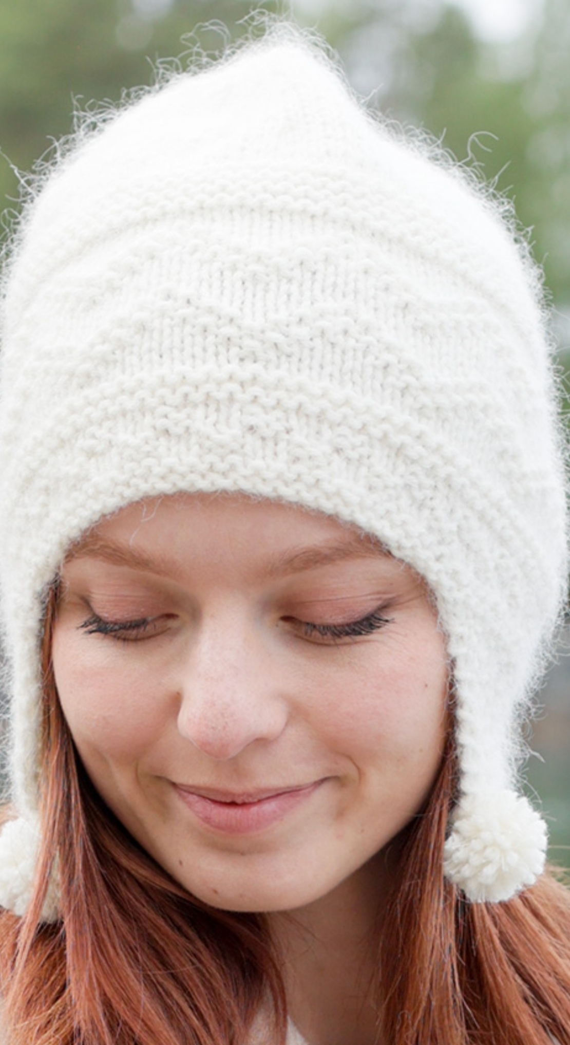 Ръчно плетена зимна шапка с помпони – топла, мека и стилна | Handmade аксесоар за зимата