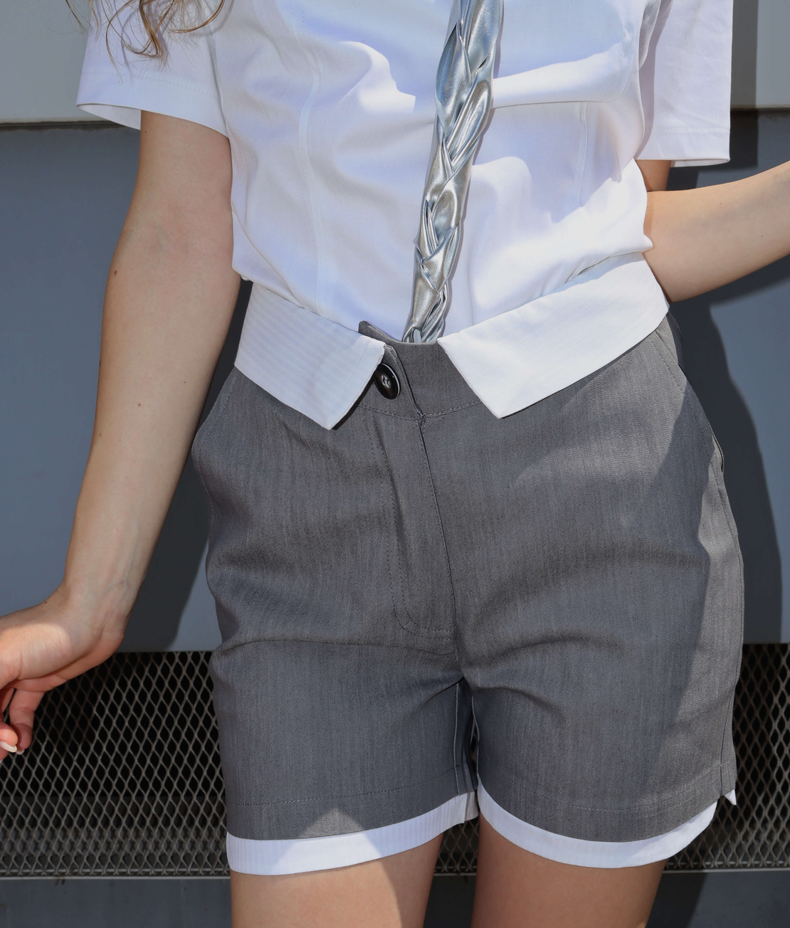 STONE COLLAR DENIM SHORTS
