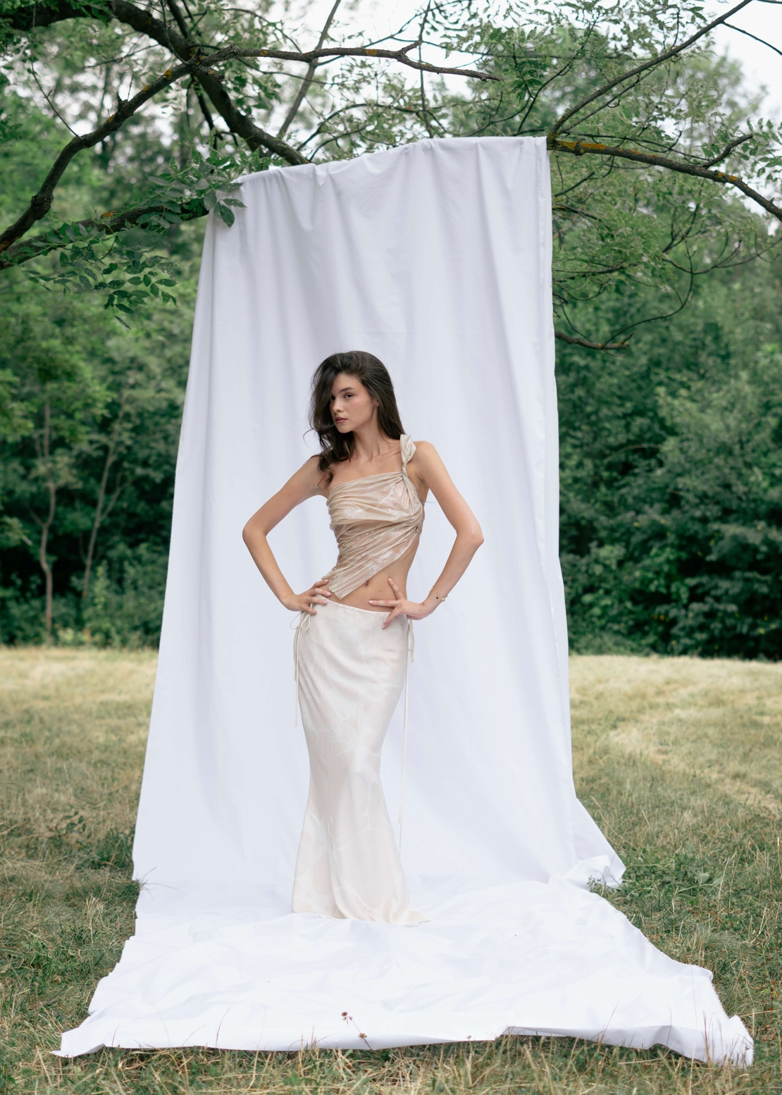 MARBLE MUSE CORSET IN BEIGE