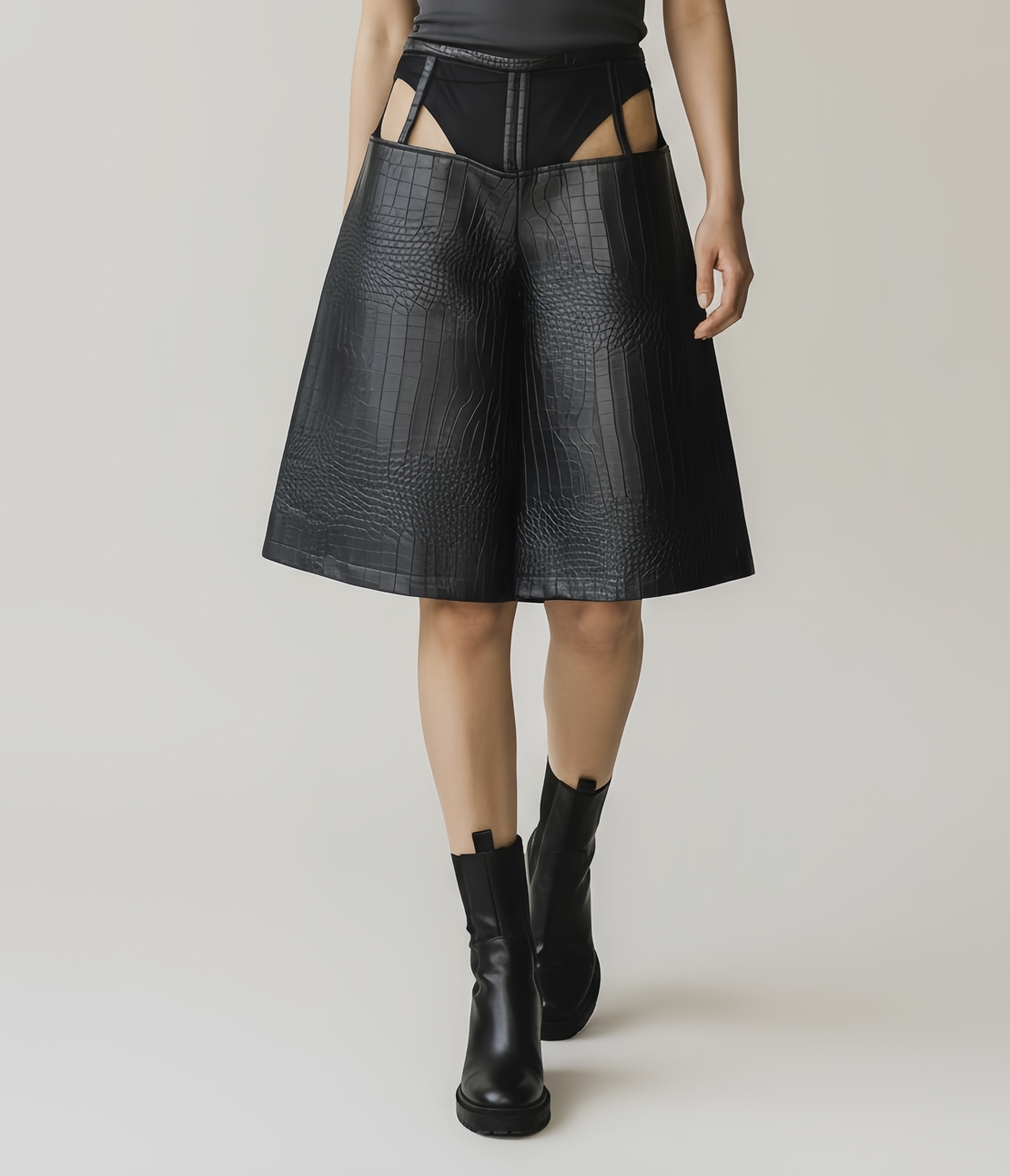 БЕРМУДИ С НИСКА ТАЛИЯ BLCK 01