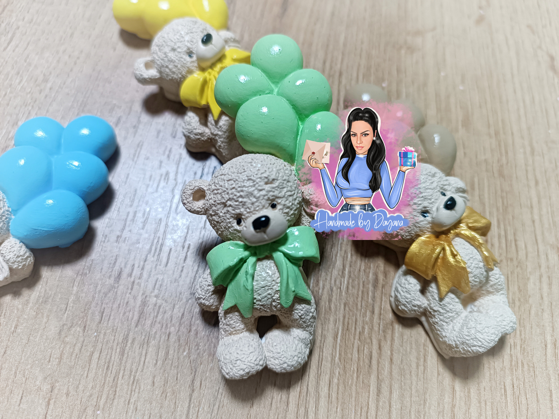 Подаръци за гости - мече с балони