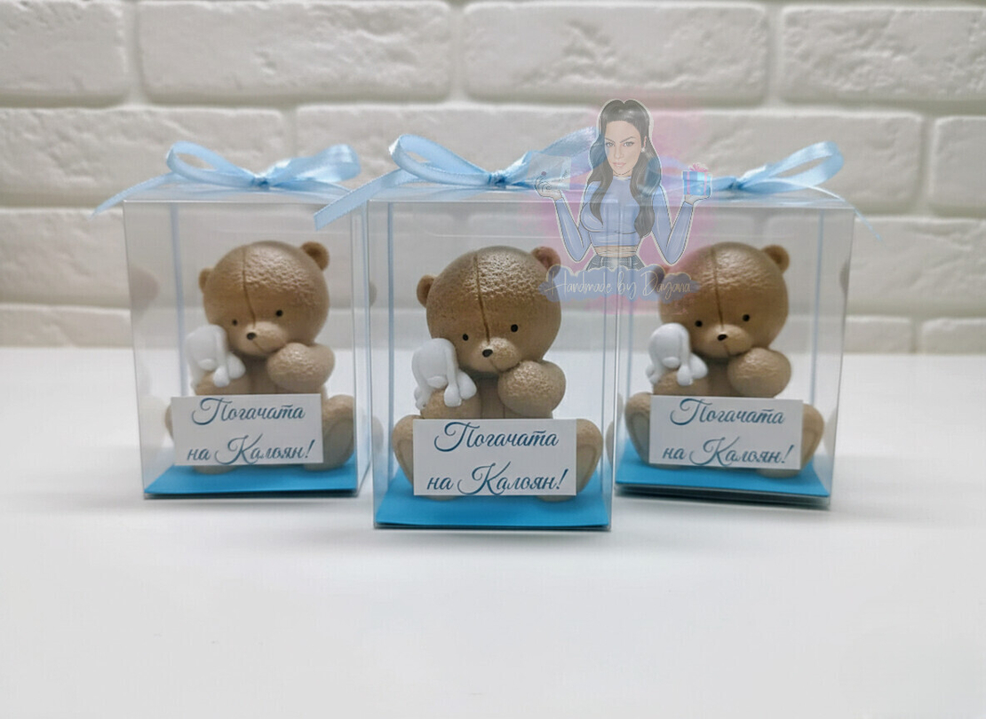 Подаръци за гости - мече в кутия