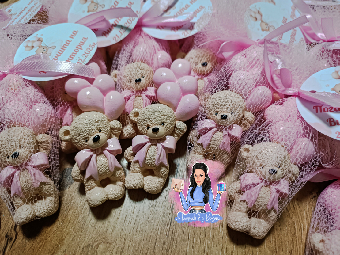 Подаръци за гости - мече с балони