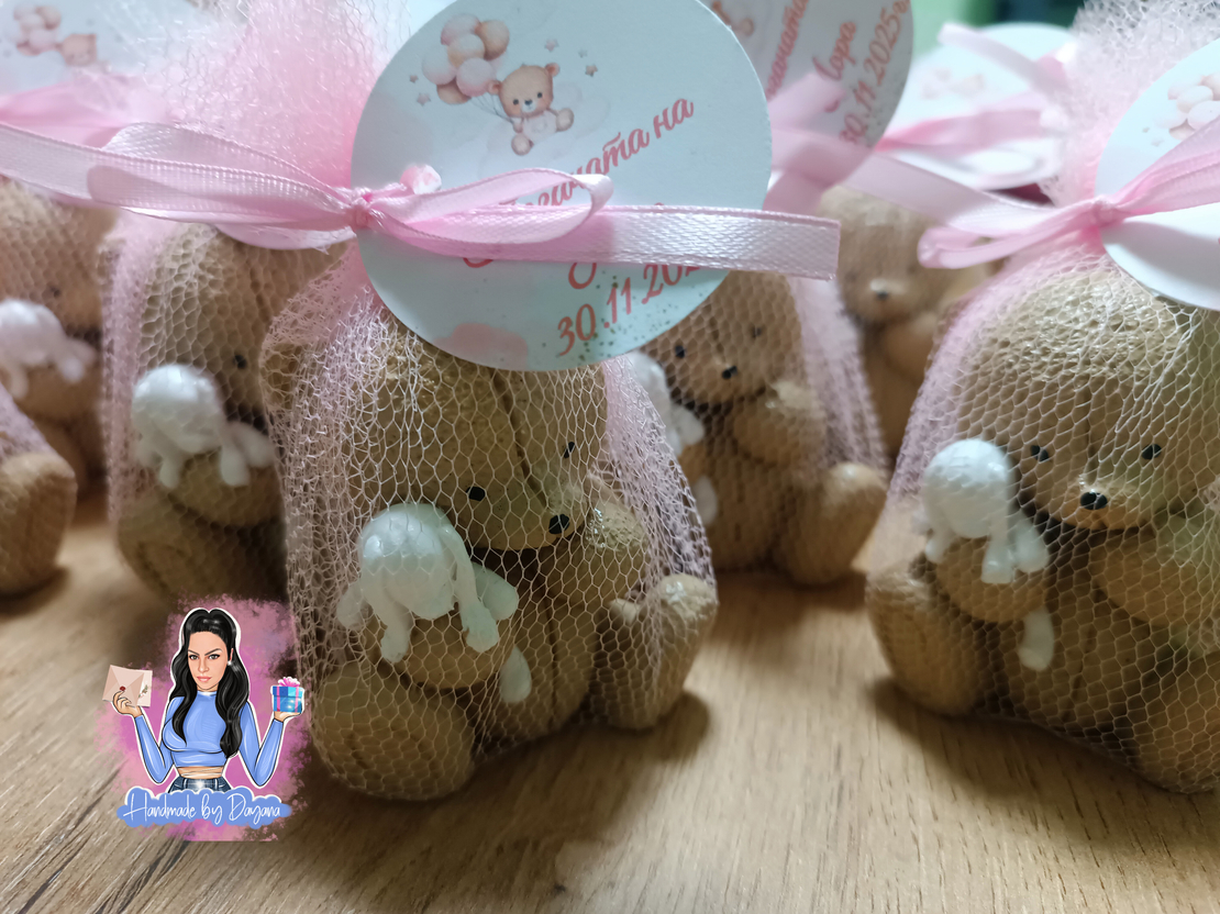 Подаръци за гости - мече със зайче