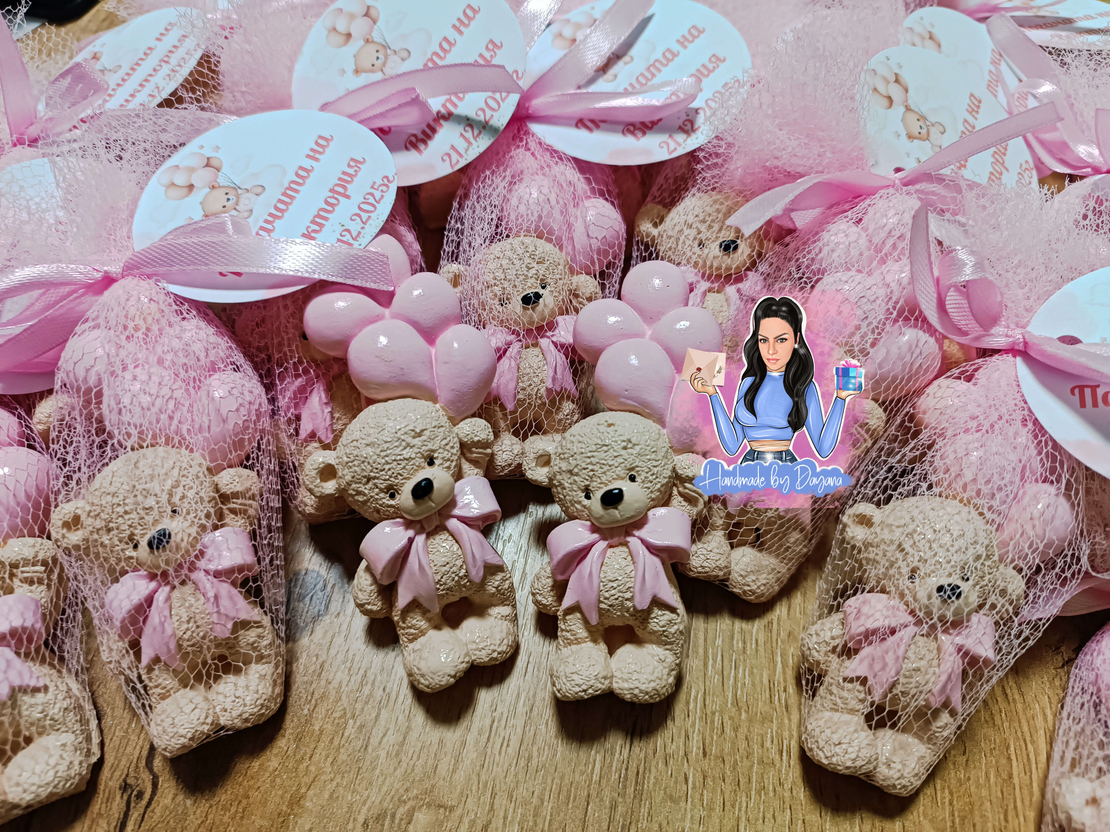 Подаръци за гости - мече с балони