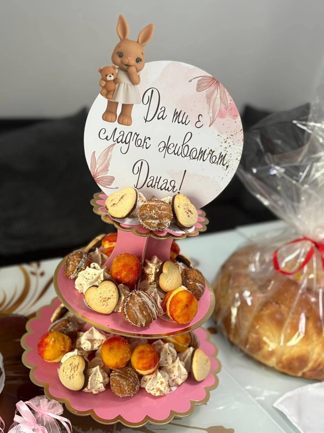 Стойка за мъфини - ''Зайче с мече''