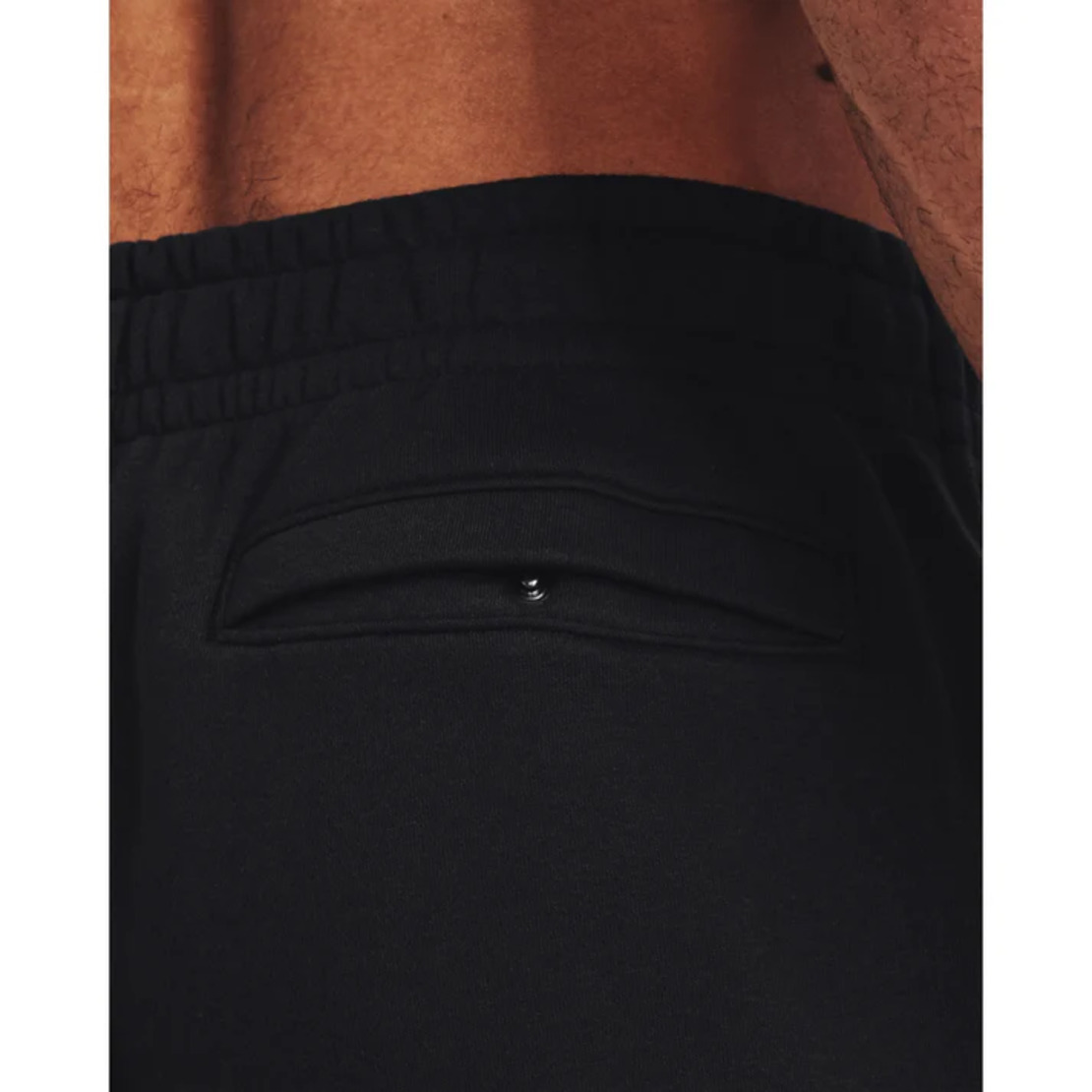 UA ESSENTIAL FLEECE JOGGER