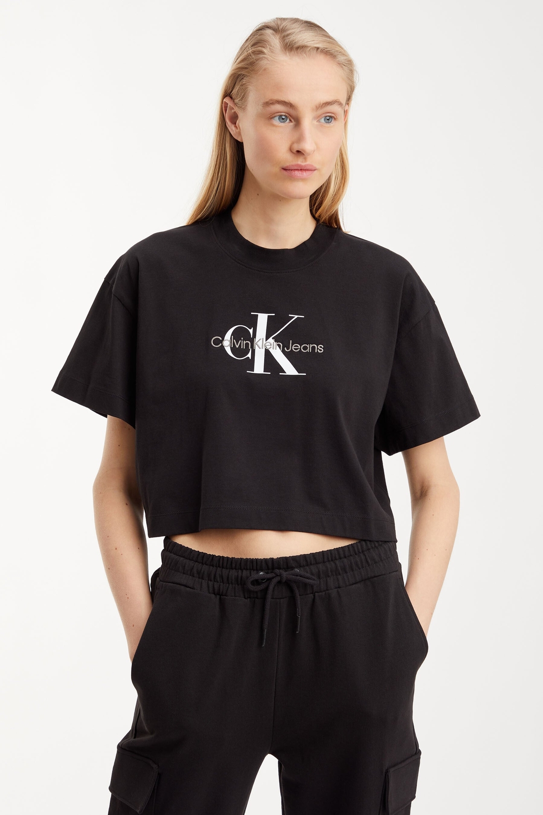 ARCHIVAL MONOLOGO CR Ck Black Women
