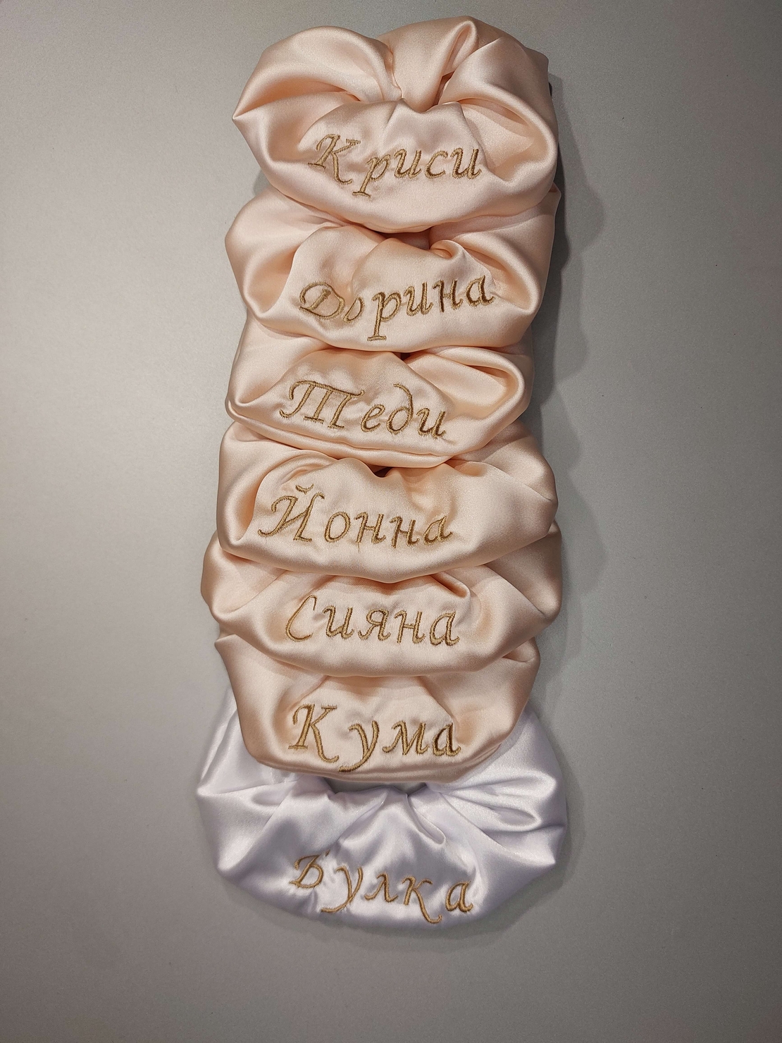 Сатенено скрънчи