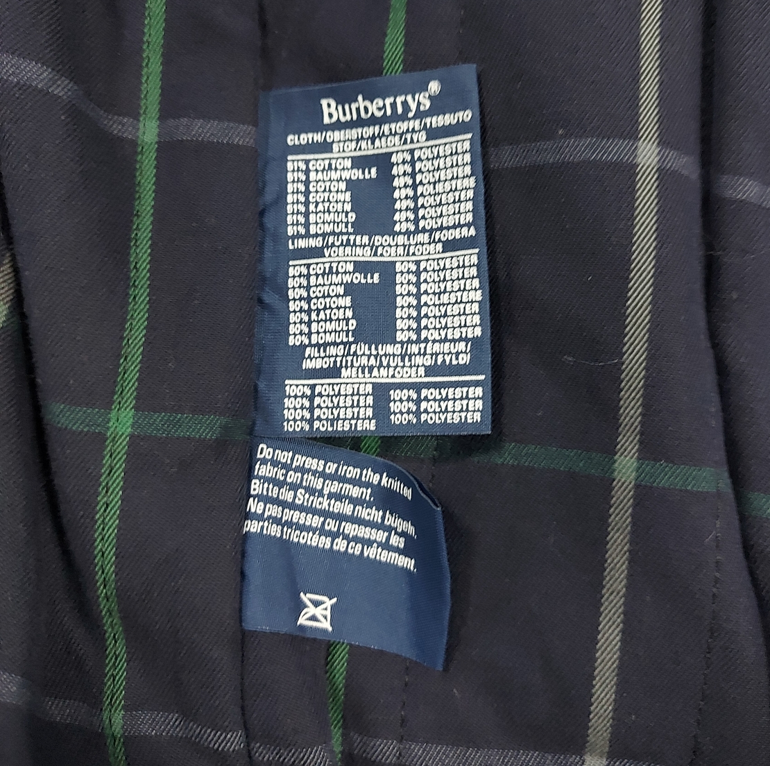 Burberry елек дамски M размер