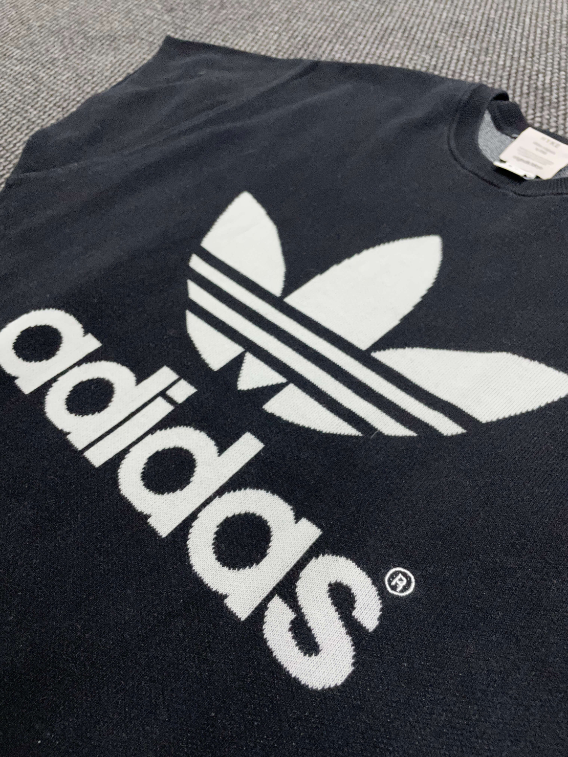 Adidas дамски пуловер къси ръкави M/L
