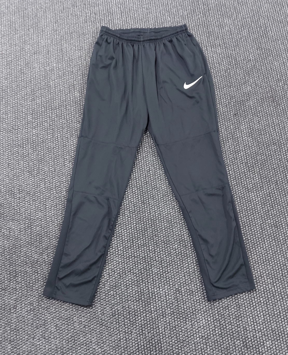 Nike анцуг S i M размер