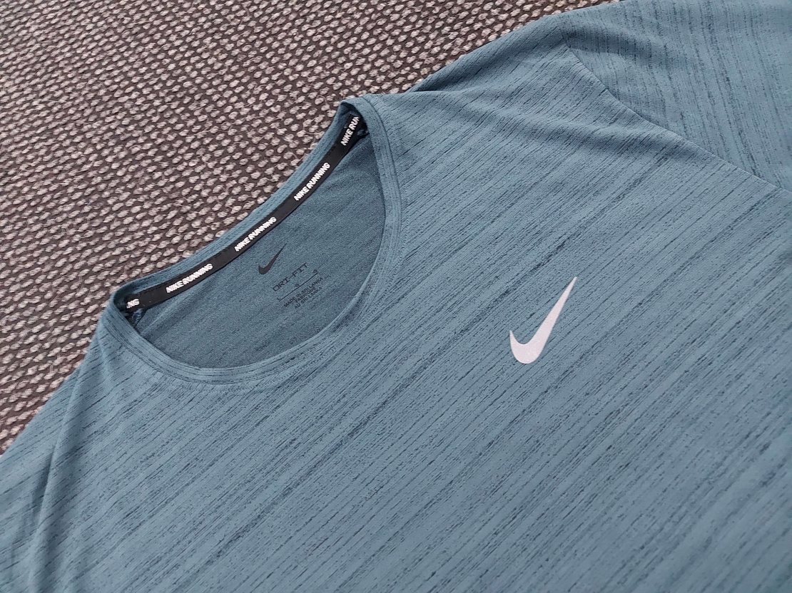 Nike мъжка тениска L размер