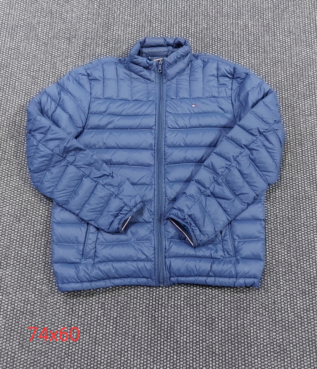 Tommy hilfiger пухено яке M размер