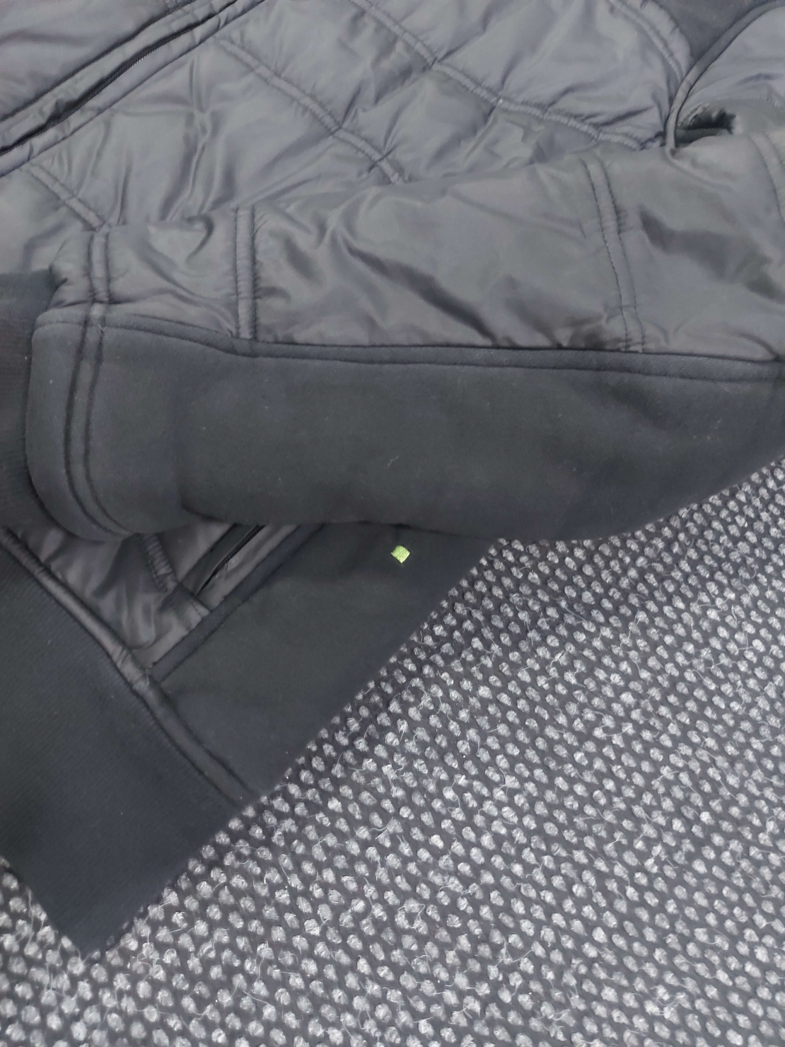 Hugo boss яке L/XL размер