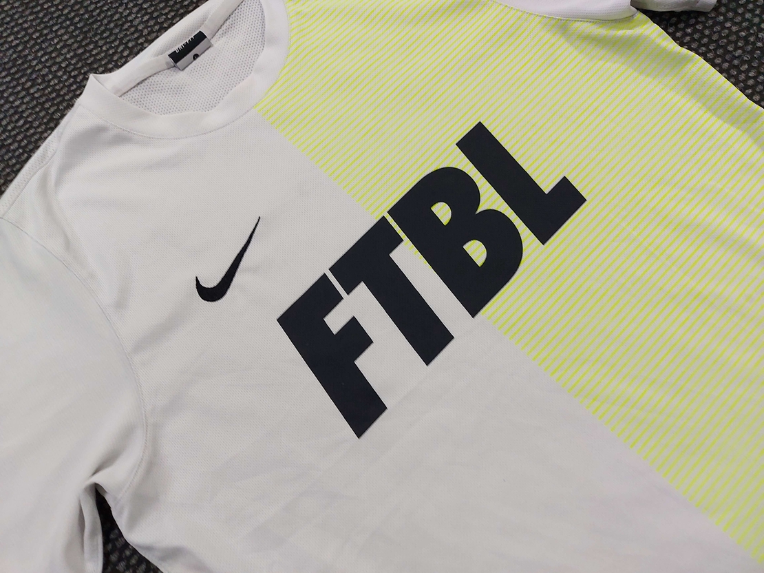 Nike тениска L размер