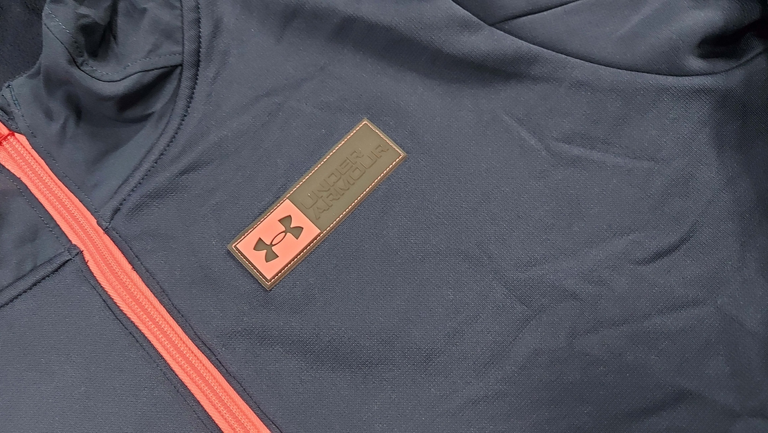 Under armour худи дамско S размер