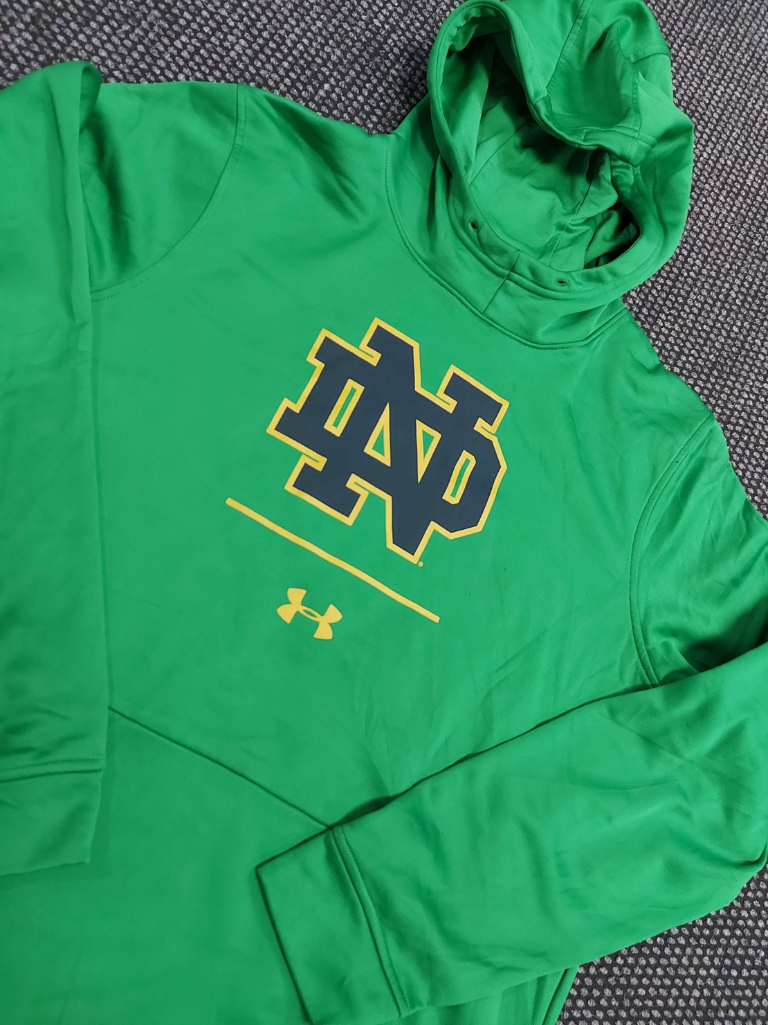 Under armour суичър L размер