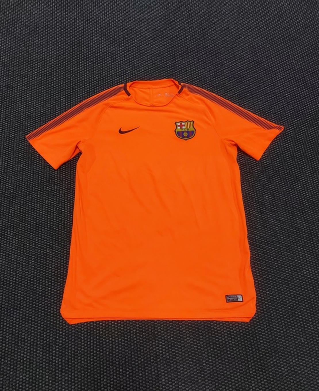 Nike Barcelona тениска L Мъжка