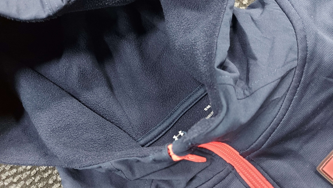Under armour худи дамско S размер