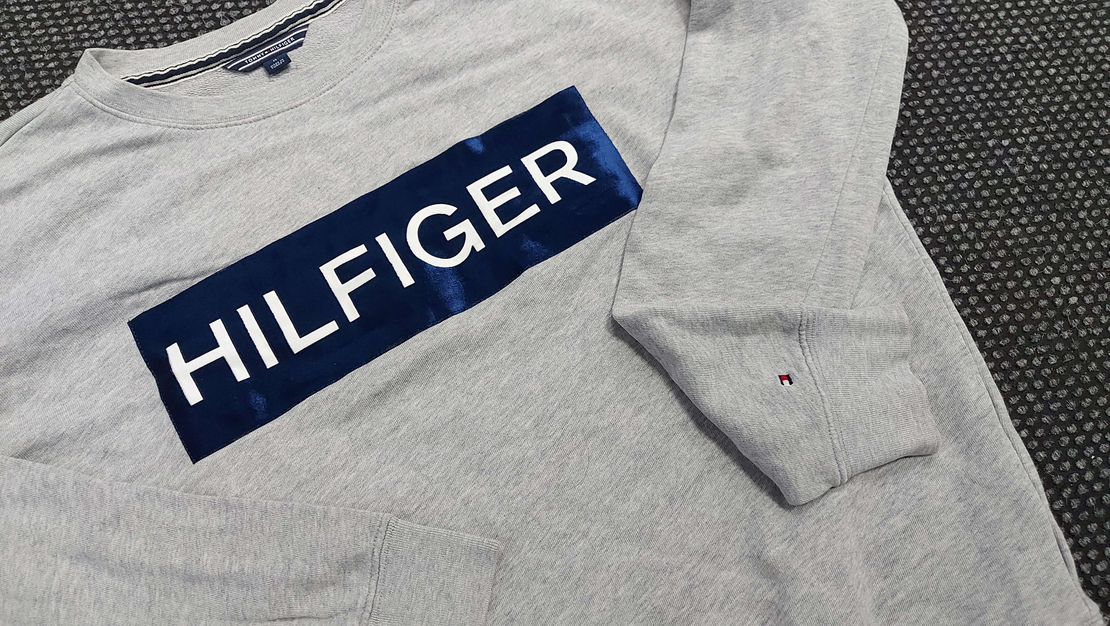 Tommy hilfiger дамски суичър M размер